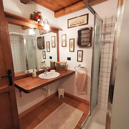 Hostdomus - Chalets Charm Daire *