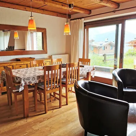Hostdomus - Chalets Charm Daire