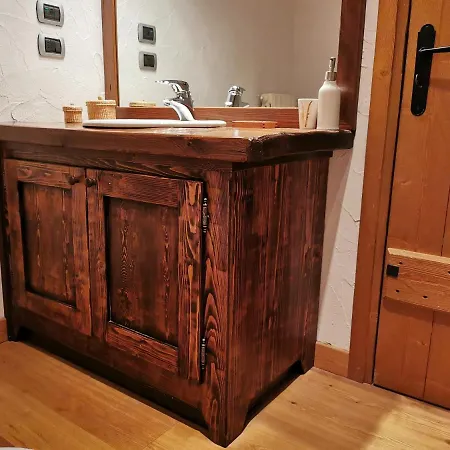 Hostdomus - Chalets Charm *