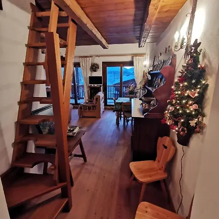 Apartman Hostdomus - Chalets Charm *
