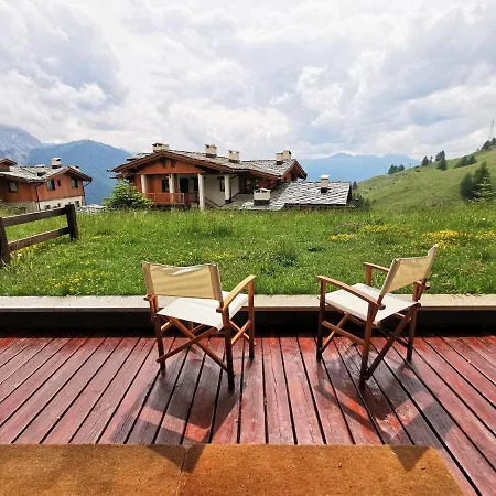 Hostdomus - Chalets Charm Apartman *