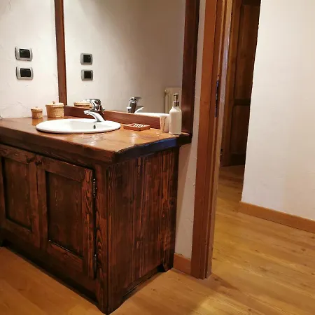 Apartman Hostdomus - Chalets Charm