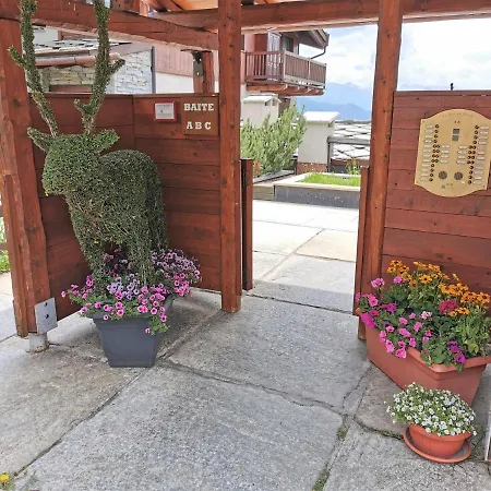 Hostdomus - Chalets Charm Sestriere