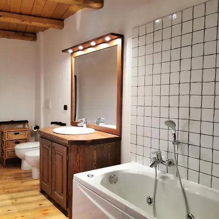 Hostdomus - Chalets Charm Apartman