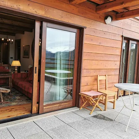 Hostdomus - Chalets Charm *