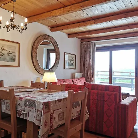 Hostdomus - Chalets Charm Apartman *