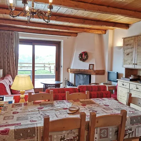 Hostdomus - Chalets Charm *