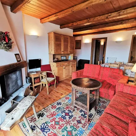 Hostdomus - Chalets Charm *