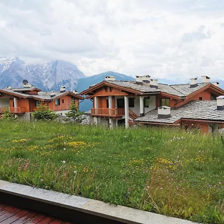 Hostdomus - Chalets Charm Apartman *