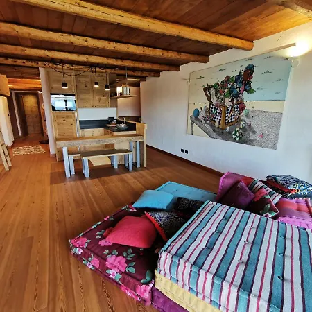 Hostdomus - Chalets Charm Apartman