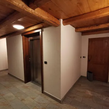 Hostdomus - Chalets Charm * Сестриере