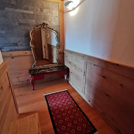 Hostdomus - Chalets Charm Apartman Sestriere